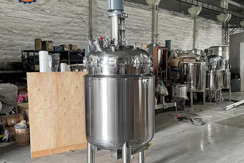 Kinh nghiệm thuê gia công bồn khuấy thực phẩm inox theo yêu cầu tránh "tiền mất tật mang"
